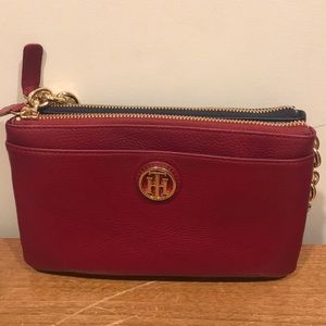 Tommy Hilfiger Crossbody!
